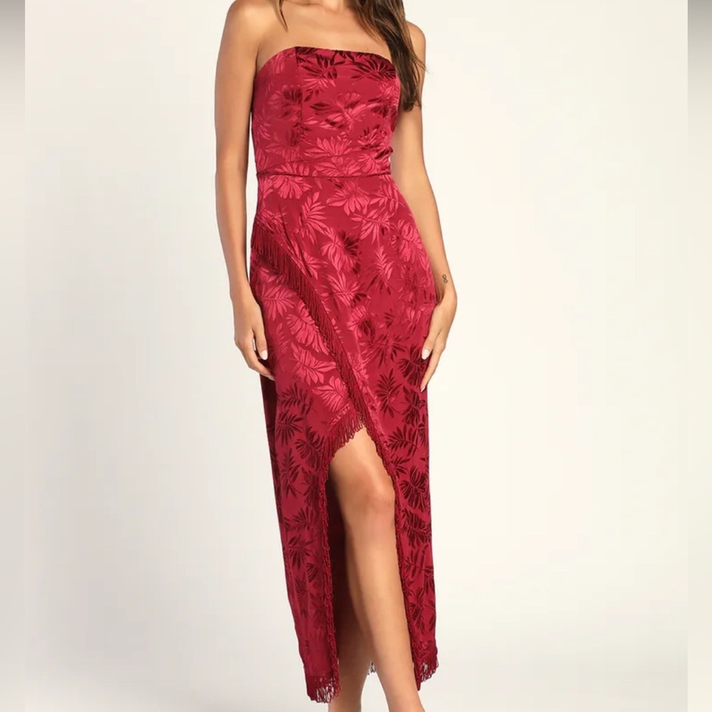 NWT Lulus Red Strapless Dress
